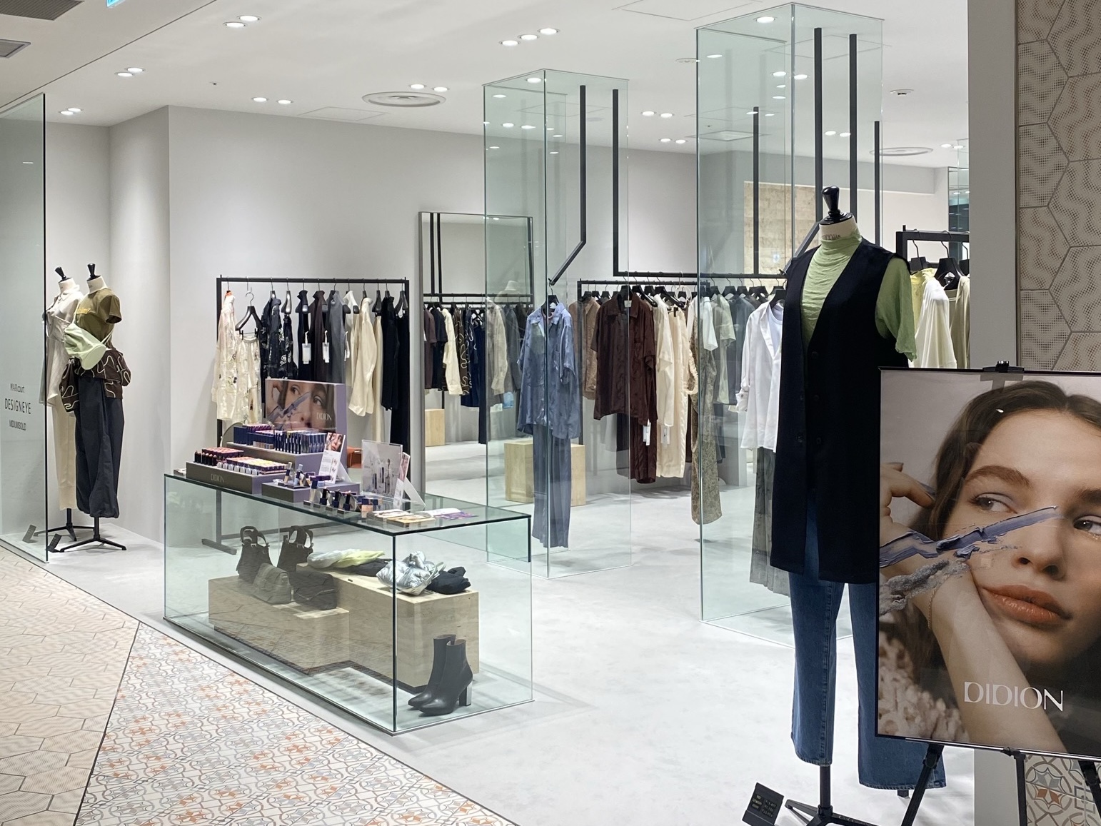 MARcourt DESIGNEYE YOKOHAMA