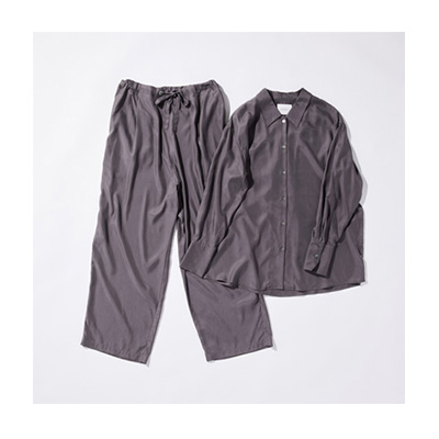 Item of the month：MIDIUMISOLID イメージ