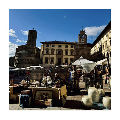 From FIRENZE : アレッツォのアンティーク市を訪れて イメージ